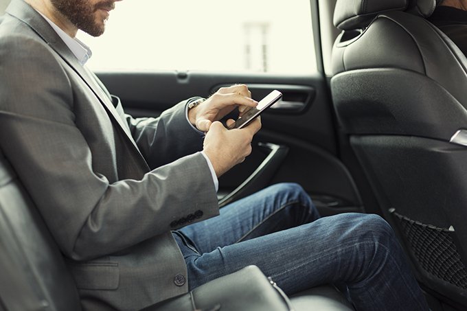 Transporte: Uber faz viagens a R$ 4,63 e Cabify dá 25% de desconto hoje (LDProd/Thinkstock)