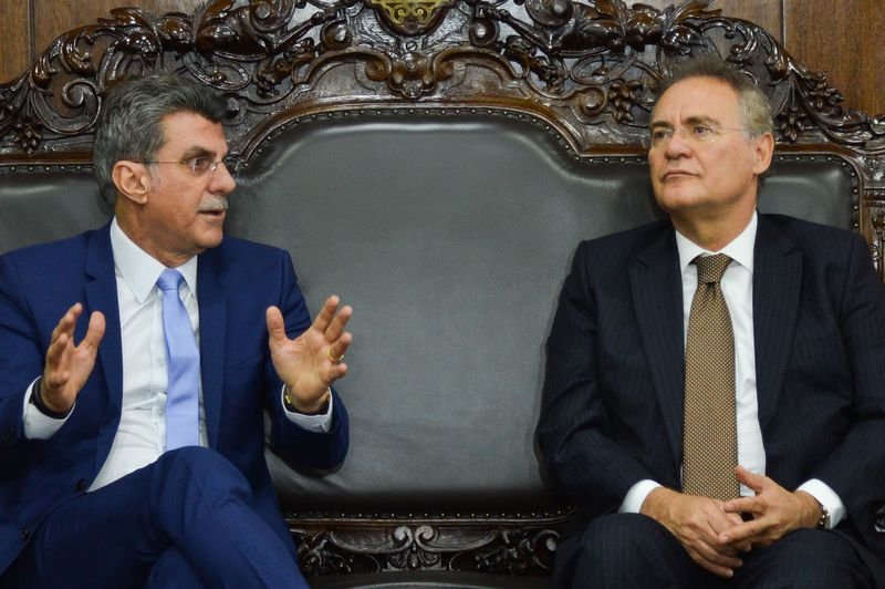 Renan e Jucá divergem sobre tramitação da reforma trabalhista