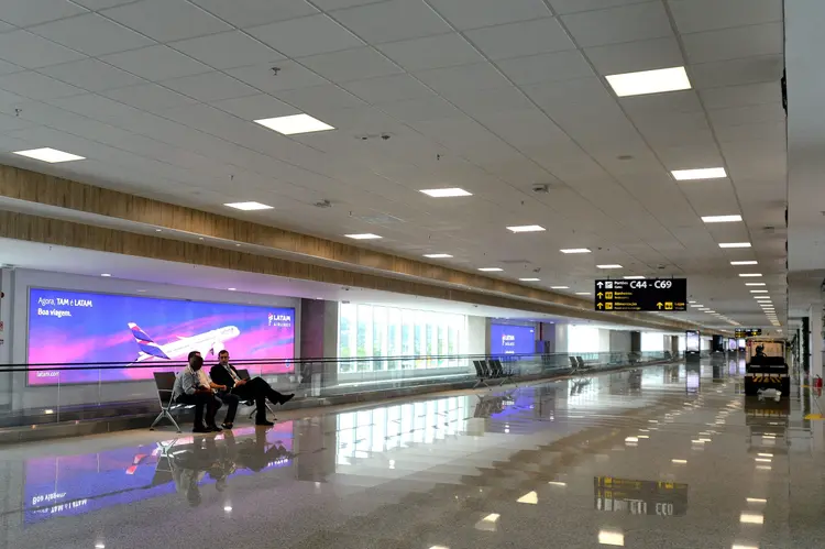 Aeroportos: segundo ele, os leilões de concessão dos terminais podem ocorrer entre março e abril de 2018 (Tânia Rêgo/Agência Brasil)