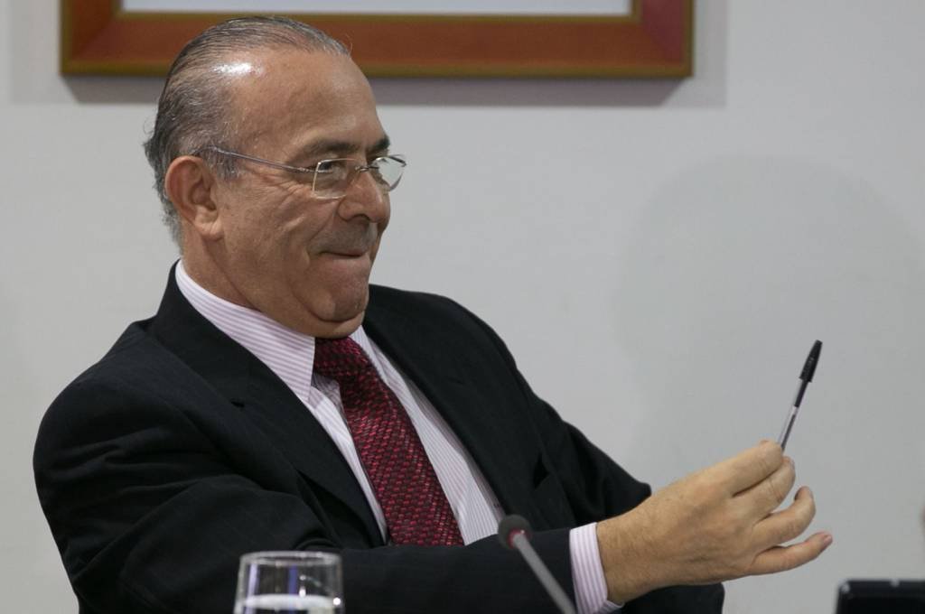 É perfeitamente possível governar sem o PSDB, diz Padilha à Folha