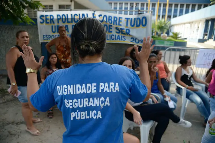 Protesto de mulheres de militares: PM garante que 97% do efetivo policial está nas ruas (Fernando Frazão/Agência Brasil)