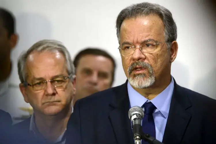 O Ministro da Defesa Raul Jungmann em discurso no Espírito Santo: político reconheceu que reinvidicações são justas (Tânia Rego/Agência Brasil)