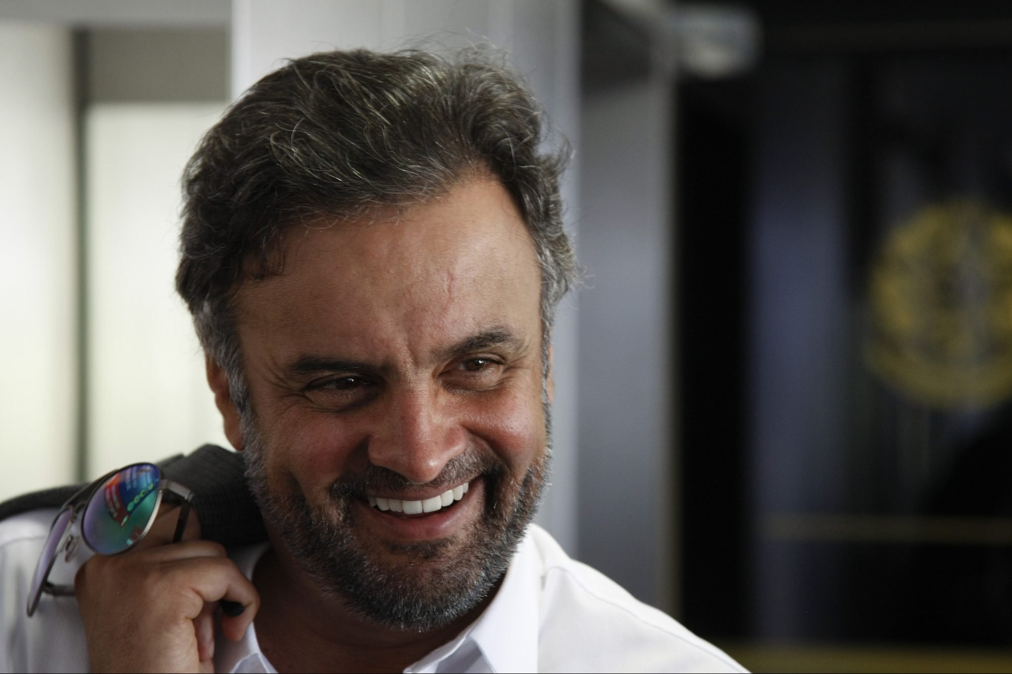 Defesa de Aécio envia fotos ao STF para tentar eliminar suspeitas