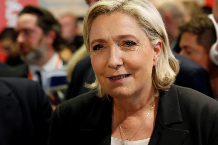 Marine Le Pen: política francesa acusada de fazer pagamentos ilegais para funcionários com recursos da União Europeia (Benoit Tessier/Reuters)