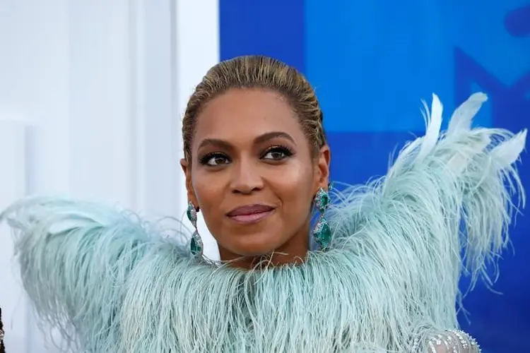 Beyoncé: "Nós gostaríamos de compartilhar nosso amor e felicidade", postou Beyoncé, de 35 anos, no Instagram (Eduardo Munoz/Reuters)