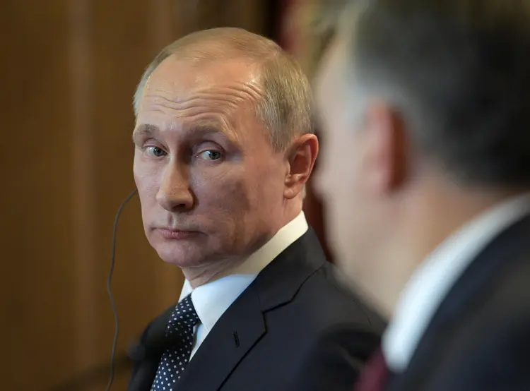 Putin: "Como bem sabemos, durante a campanha eleitoral americana, o atual governo ucraniano adotou uma posição unilateral de apoio a um candidato" (Alexei Druzhinin/Kremlin/Reuters)
