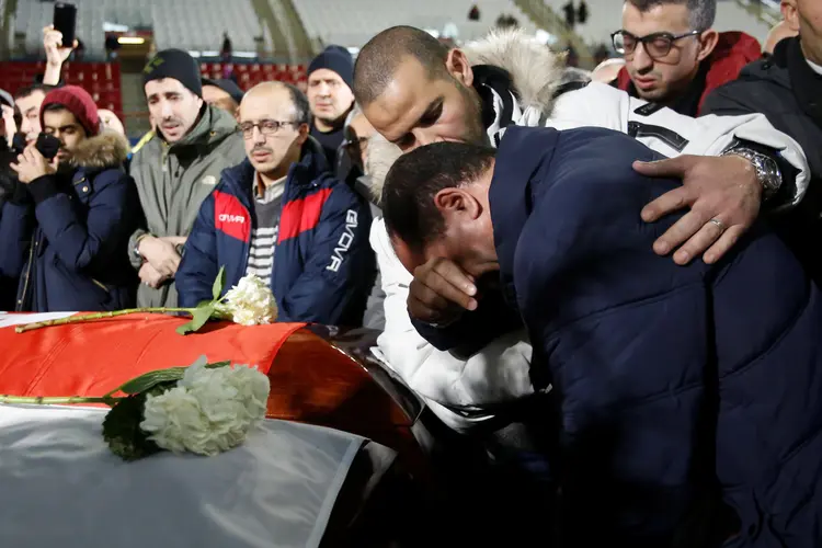 Homenagem: durante os funerais, Trudeau defenderá mais uma vez a imagem de um país acolhedor, aonde chegaram, muitas vezes sem nada, 40 mil refugiados sírios há pouco mais um ano (Chris Wattie/Reuters)