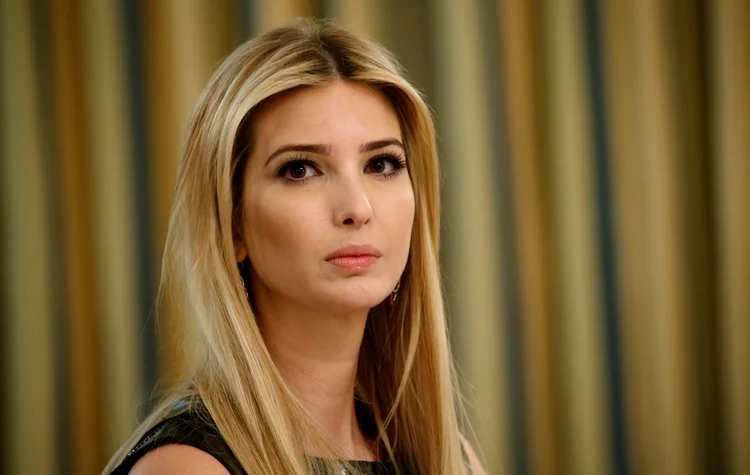 Ivanka: o porta-voz da Casa Branca afirmou hoje que as críticas públicas do presidente a uma empresa se emolduram dentro do "direito de um pai de defender sua filha" (Kevin Lamarque/Reuters)