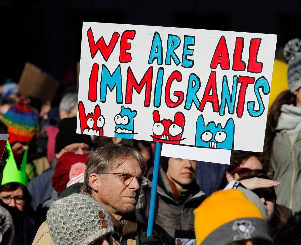 Suprema Corte permite que veto migratório de Trump entre em vigor
