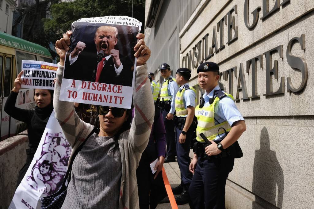 Hong Kong tem segunda manifestação contra Trump em uma semana