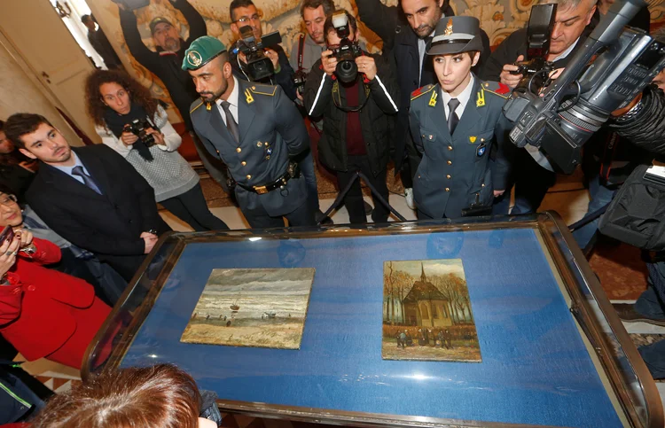Obras: as duas obras do primeiro período do artista, avaliadas em vários milhões de euros, eram objeto de uma ordem de busca internacional desde que foram roubadas em 7 de dezembro de 2002 (Ciro De Luca/Reuters)