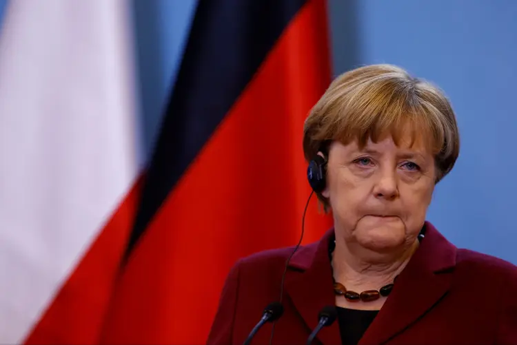 Angela Merkel: o escândalo representou um devastador golpe financeiro e de imagem para a Volkswagen (Kacper Pempel/Divulgação)