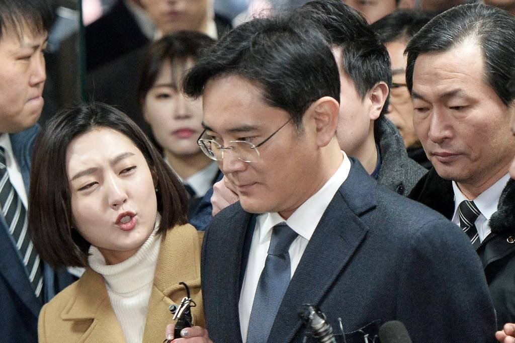 Coreia do Sul pede 12 anos de prisão para herdeiro da Samsung