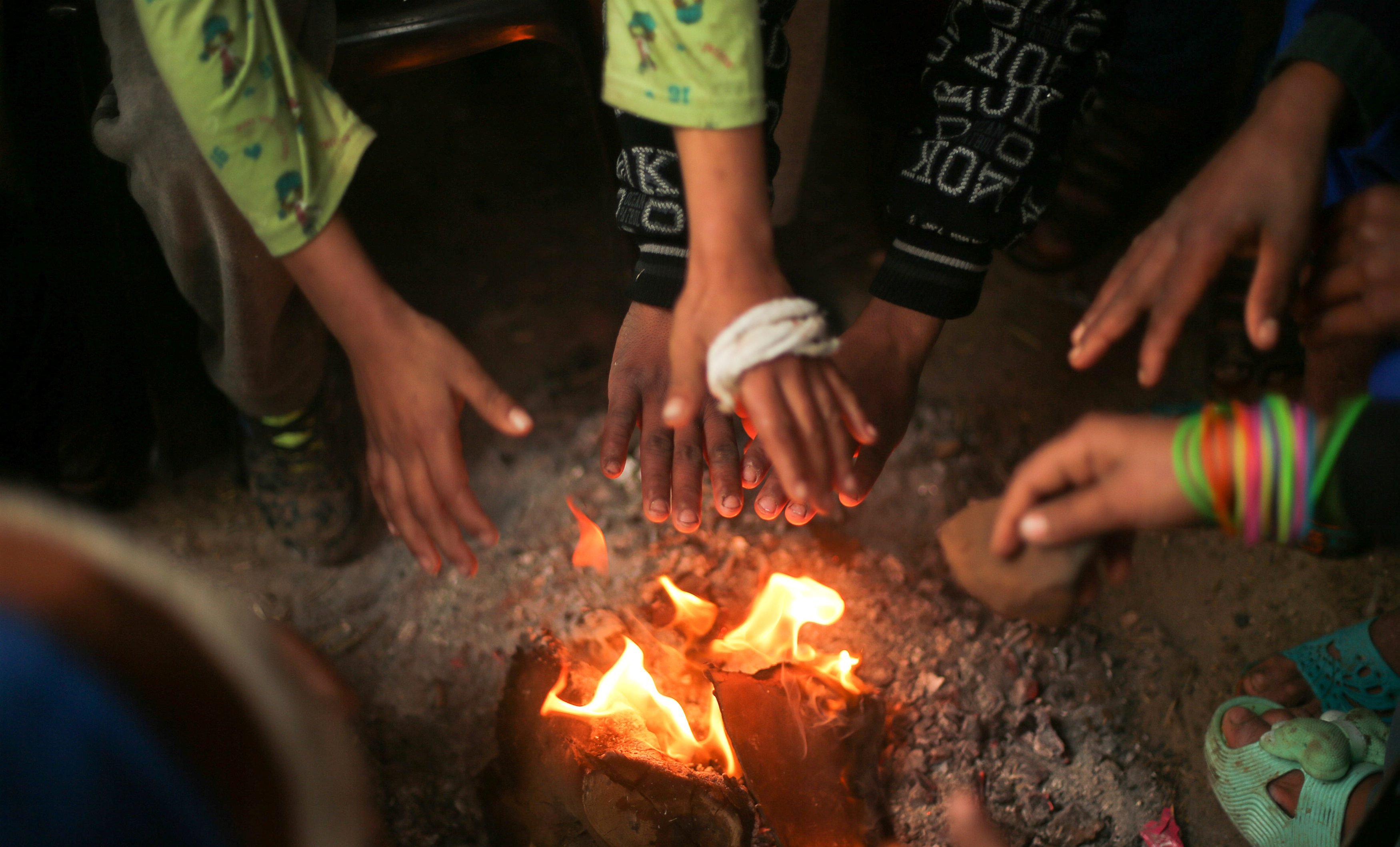 Presos palestinos suspendem greve de fome após 40 dias