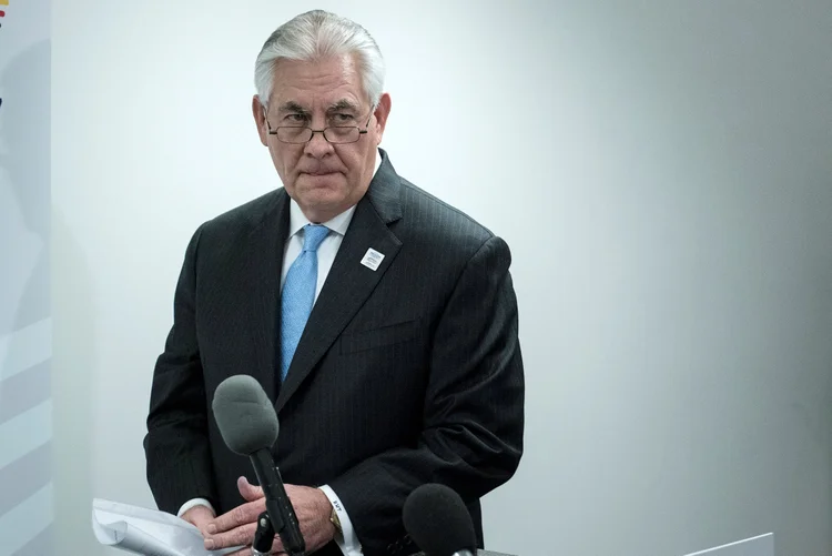 Tillerson: o chefe da diplomacia americana destacou que as restrições são "temporárias" e que serão implementadas de "forma ordenada" (Brendan Smialowski/Pool/Reuters)