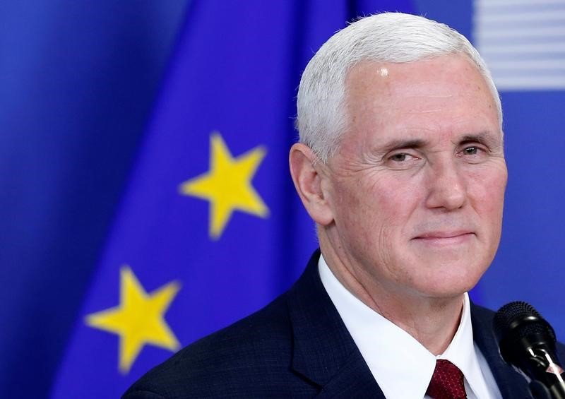 Mike Pence expressa "forte compromisso" de Trump com UE