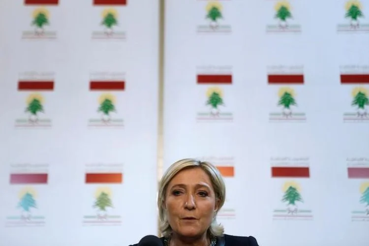 Marine Le Pen: a líder teria pago funcionários do partido com fundos da União Europeia (Mohamed Azakir)