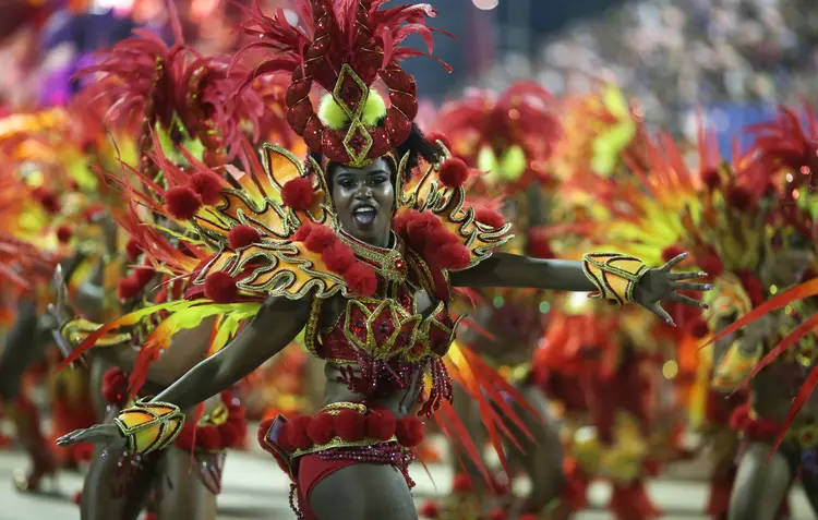 Desfile da Salgueiro em 2017: diretora disse que o convite a Iza foi feito em setembro (Pilar Olivares/Reuters)