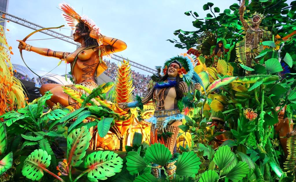 Carnaval no Rio de Janeiro: a orientação eliminar criadouros dentro e ao redor de casa (Pilar Olivares/Reuters)