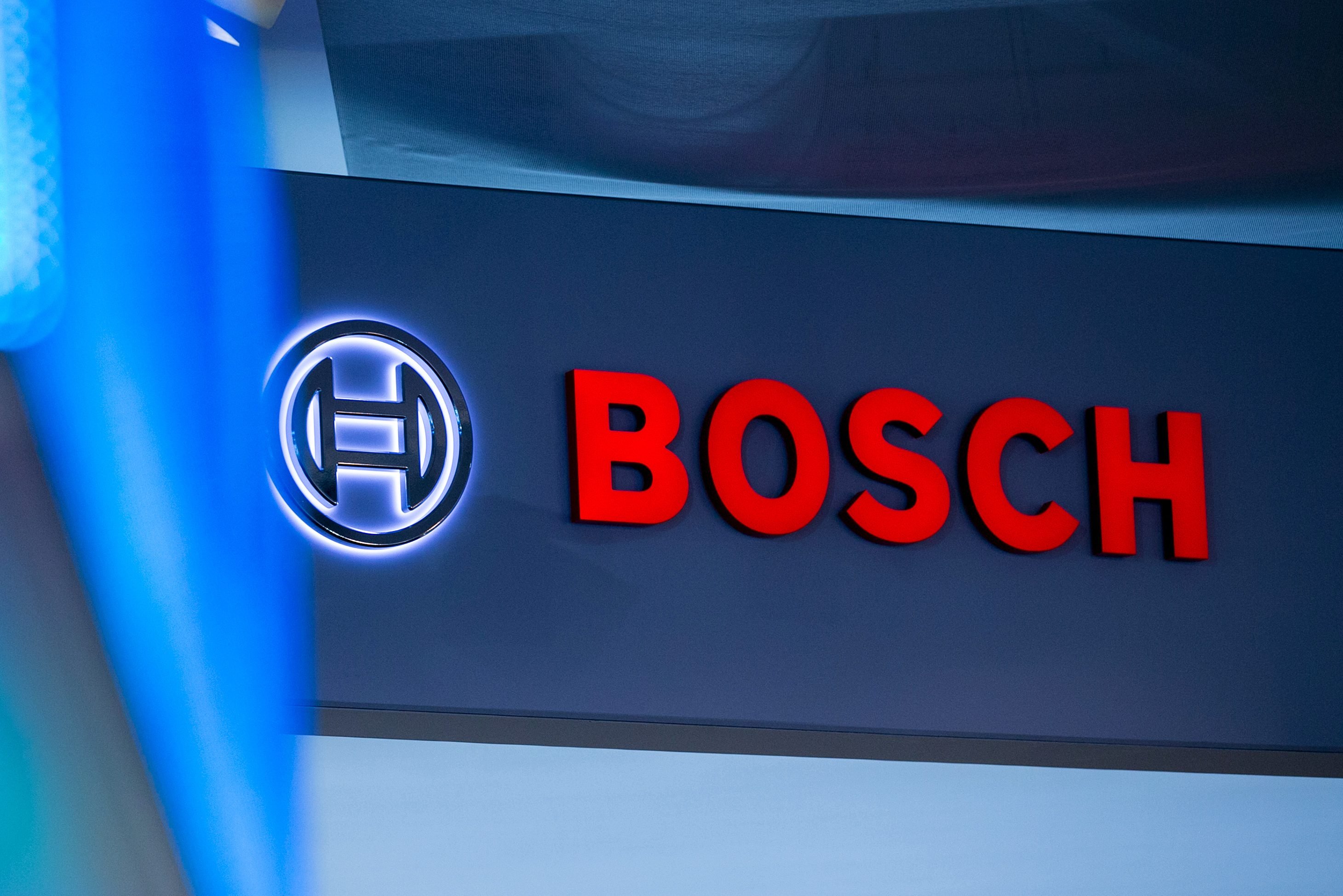 Bosch inaugura f brica de chips na Alemanha que abastecer o