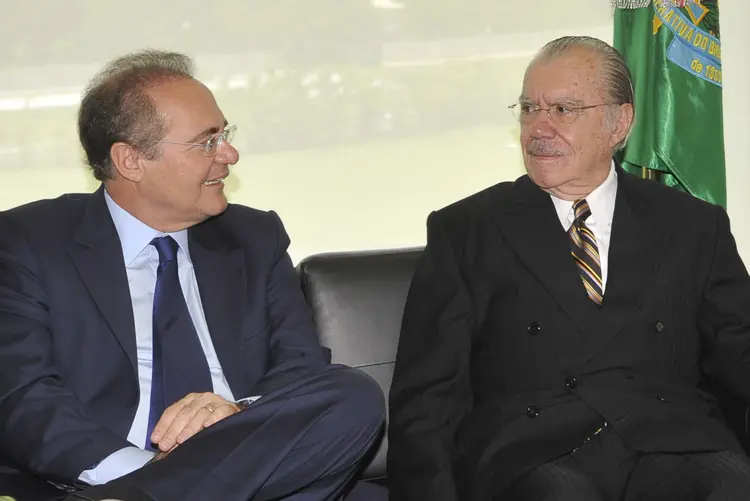 Renan Calheiros e José Sarney: para Janot, "o tráfico de influência é apenas uma das vertentes utilizadas por esses grupos" (Antônio Cruz/Agência Brasil)