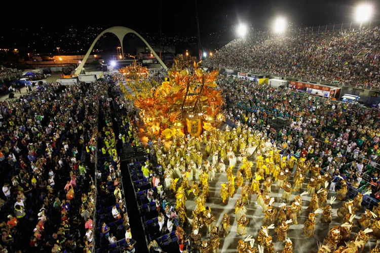 Carnaval: região do Sambódromo e do Terreirão do Samba, no centro do Rio, terá 794 policiais militares escalados (Foto/Getty Images)