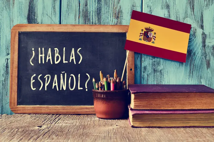 Fala espanhol? Universidade oferece bolsas para brasileiros (Thinkstock)