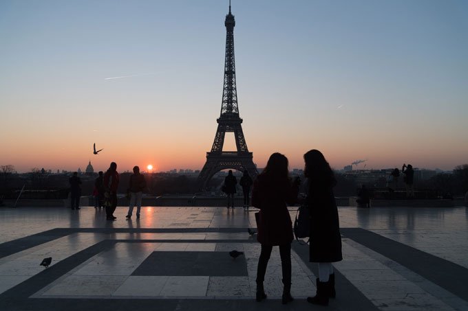 França registra queda de 2 mi de turistas estrangeiros em 2016