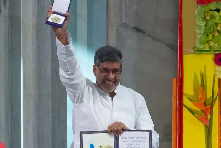 Kailash Satyarthi recebe o Nobel da Paz em 2014  (Nigel Waldron)