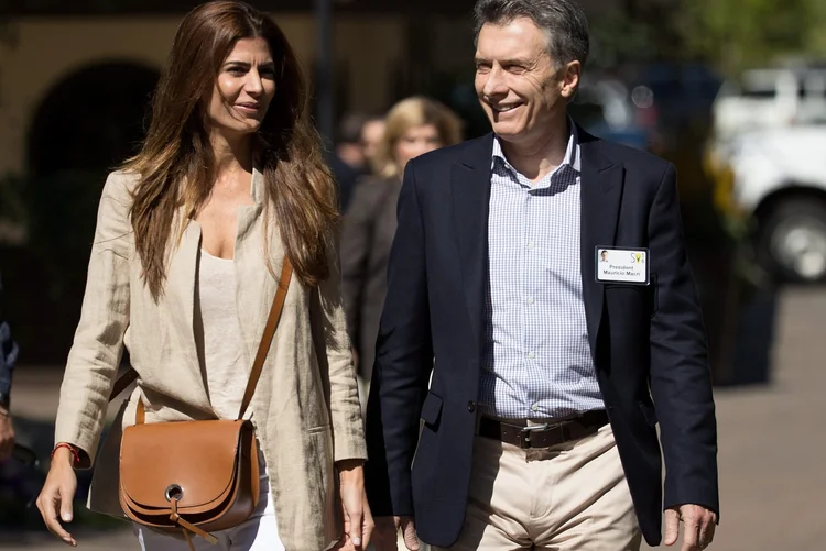 A imagem da primeira-dama argentina, Juliana Awada, e o presidente Mauricio Macri (Drew Angerer/Getty Images)