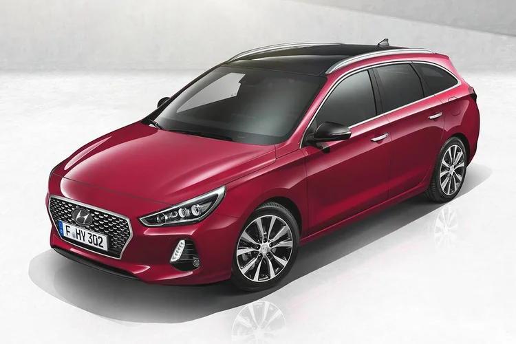 i30: a marca apresentou a configuração perua do modelo, que fará sua primeira aparição pública durante o Salão de Genebra (Quatro Rodas/Divulgação)