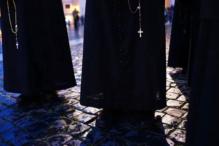 Pressionada, em meio a desculpas e promessas de "tolerância zero", a Igreja Católica começa a maior cúpula de sua história sobre abusos sexuais (./Getty Images)