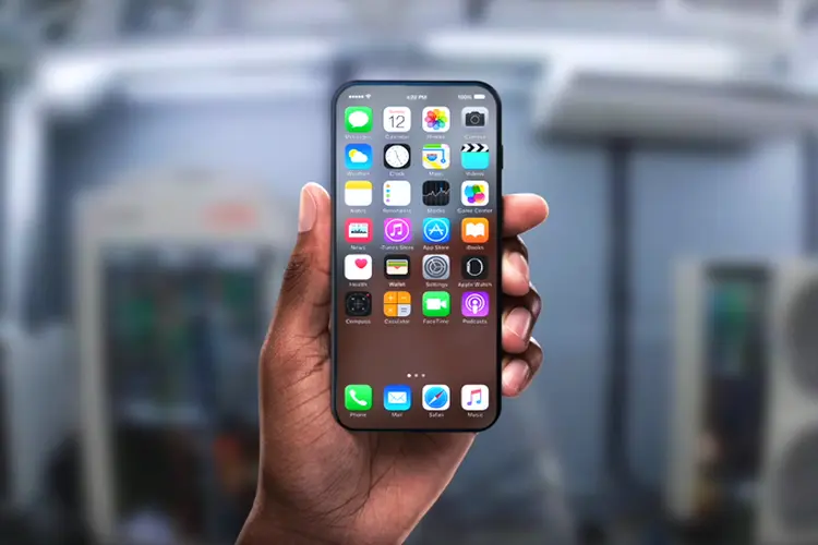 iPhone: desenho conceitual de como a tela poderá cobrir toda a frontal do novo aparelho (YouTube/ConceptsiPhone/Reprodução)