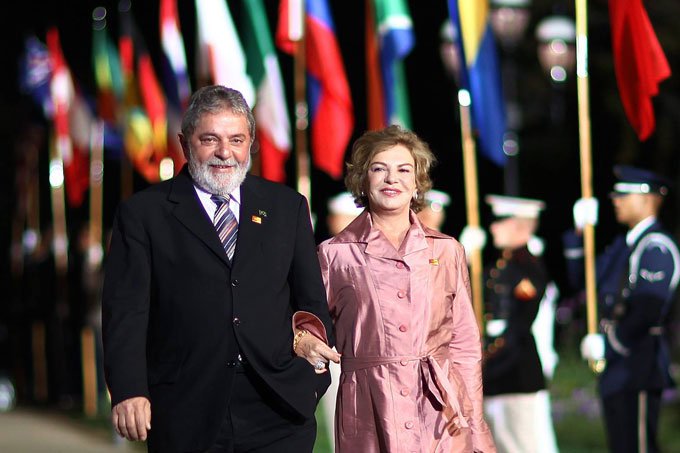 Lula comparece a missa em homenagem a Marisa Letícia. Acompanhe ao vivo