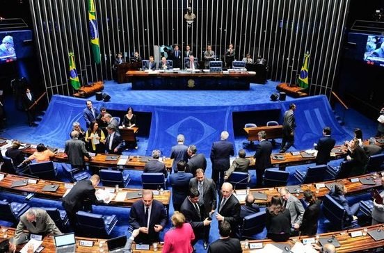 Plenário do Senado aprova MP de renovação de concessões