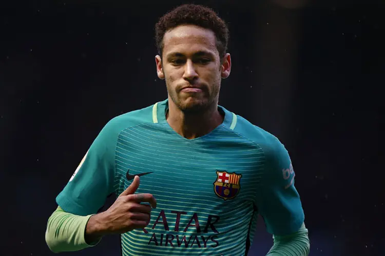 Neymar: o novo cálculo ainda não foi feito, mas estima-se que a multa poderá ser reduzida a menos da metade dos 188 milhões de reais (Getty/Getty Images)