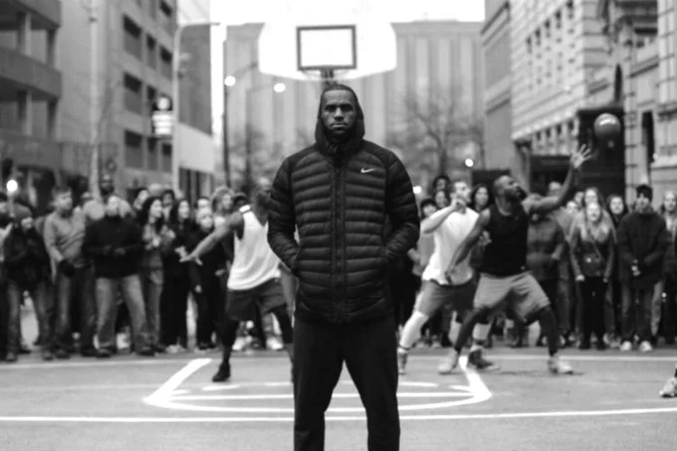 Novo comercial da Nike: LeBron James e mensagem de igualdade (Nike/Divulgação)
