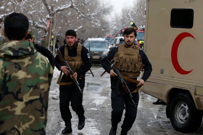 Atirador mata 6 agentes da Cruz Vermelha no Afeganistão