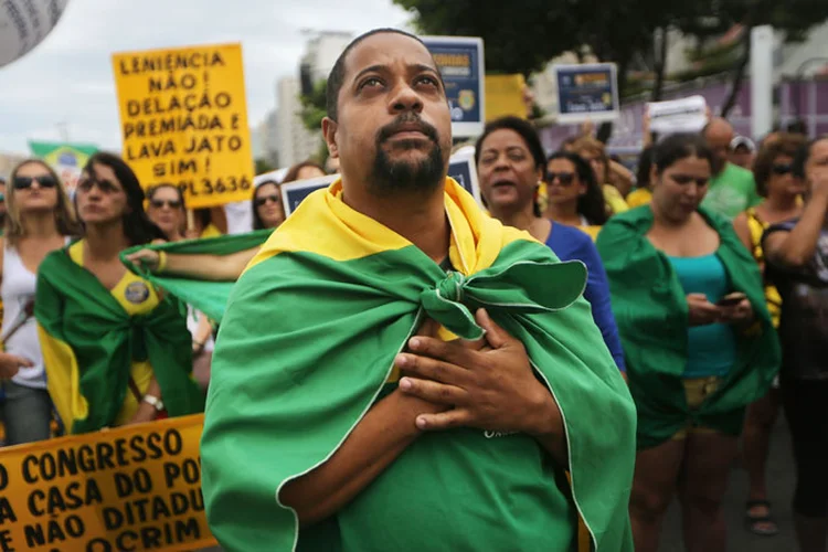 Protesto (dezembro/16): segundo o líder do MBL, apesar de eventuais divergências, os grupos estão unidos na luta contra a corrupção (Getty Images)