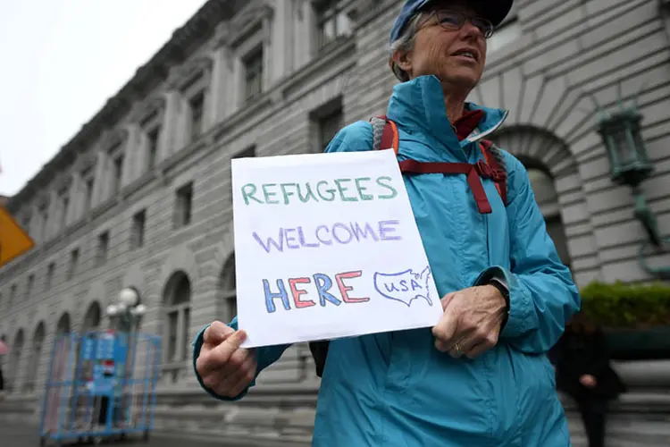EUA: seu decreto migratório veta todos os refugiados e cidadãos de sete países de maioria muçulmana (Reuters)