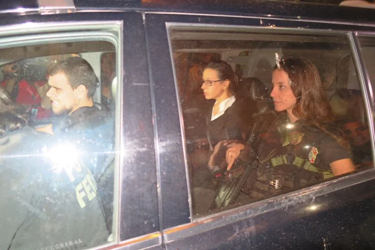 Adriana Ancelmo: "Desde que nós casamos, gastos da casa, dos filhos e da família eram o Cabral que encaminhava", afirmou a ex-primeira-dama (Vladimir Platonow/Agência Brasil)