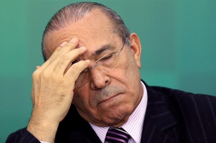 Padilha: facada desferida contra Bolsonaro atingiu a democracia brasileira