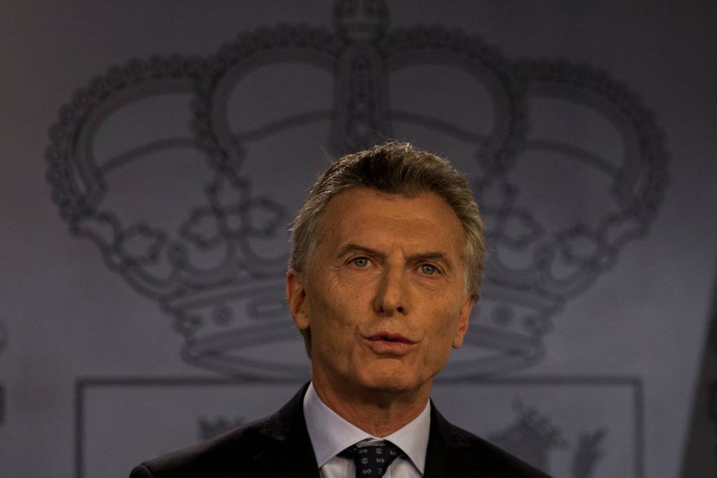 Macri tem maratona de encontros para tirar Argentina do esquecimento