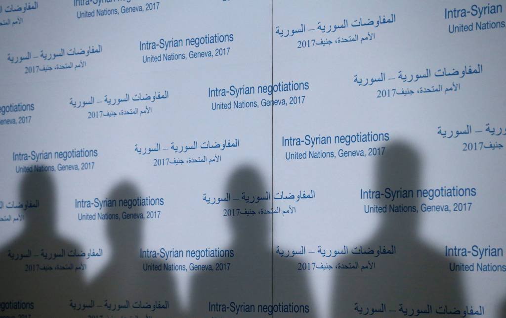 Oposição síria se recusa a falar de terrorismo em Genebra