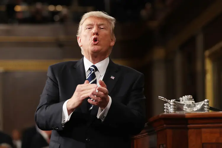 Donald Trump faz discurso no Congresso (Jim Lo Scalzo/Pool/Reuters)