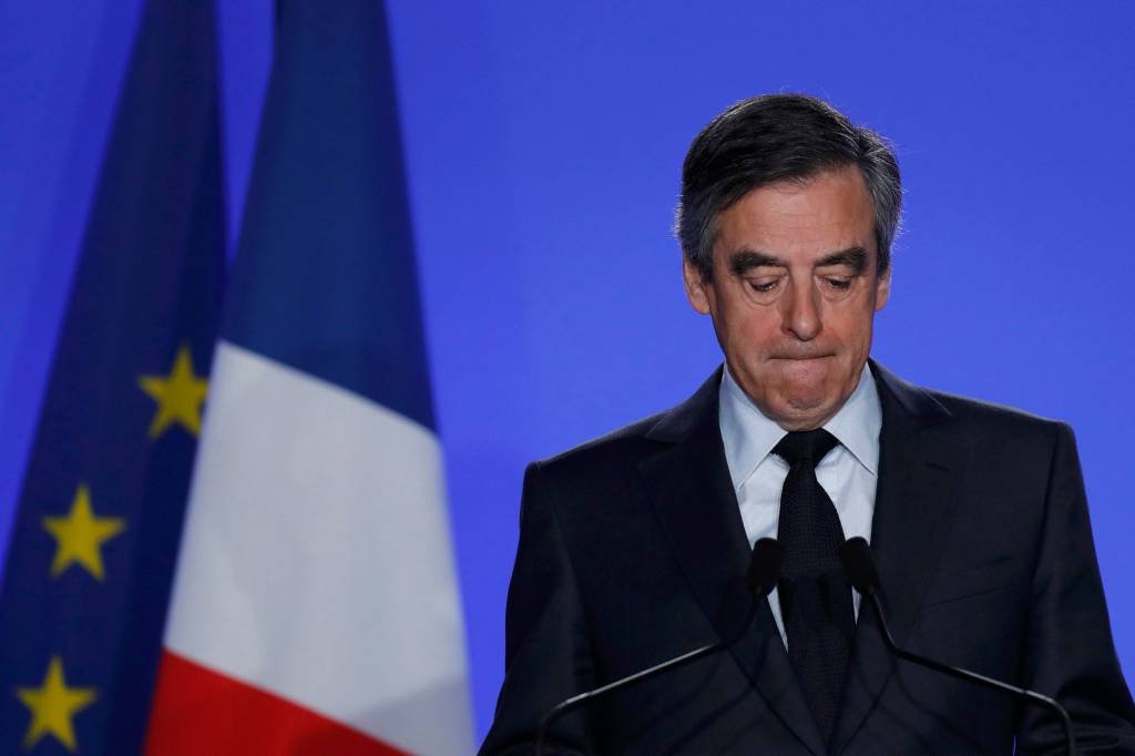 Justiça da França amplia investigações contra Fillon