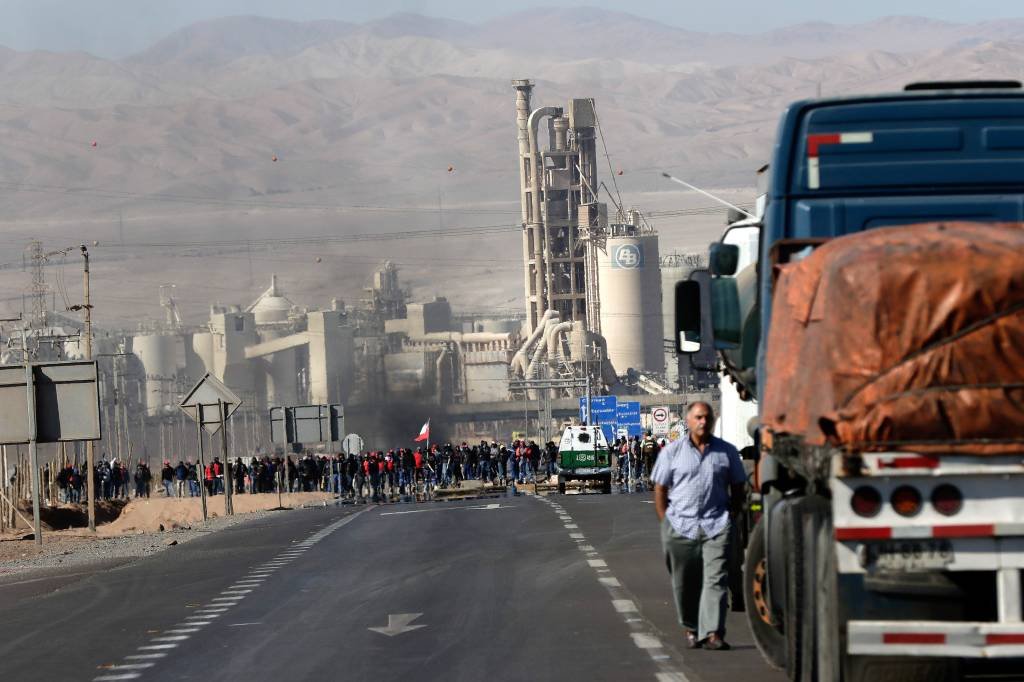 Escondida: os grevistas bloquearam o acesso a Coloso, um porto controlado pela BHP perto da cidade de Antofagasta e usado para exportar cobre (Juan Ricardo/Reuters)