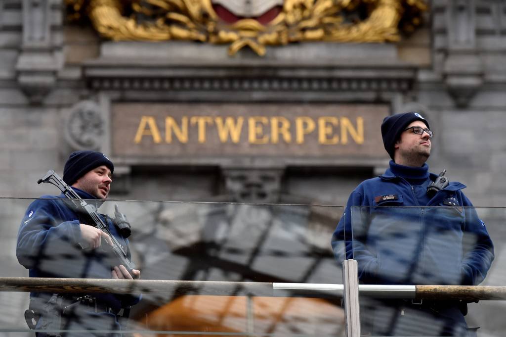 Homem que tentou atropelamento na Bélgica é acusado de terrorismo