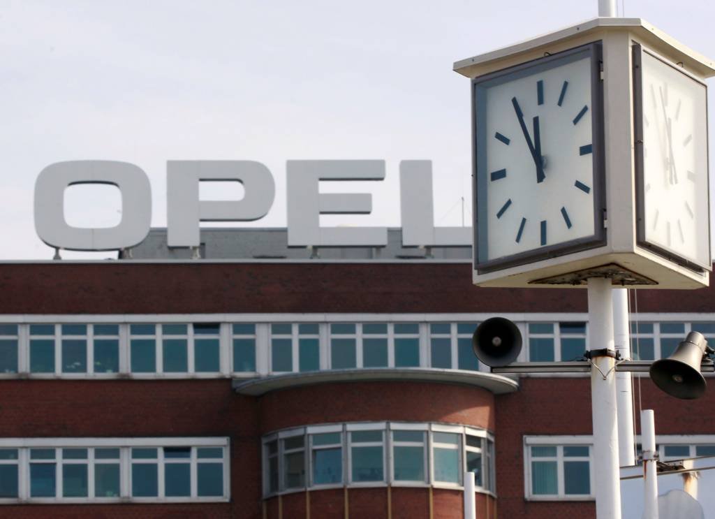 Opel e funcionários entram em confronto sobre venda das operações da PSA
