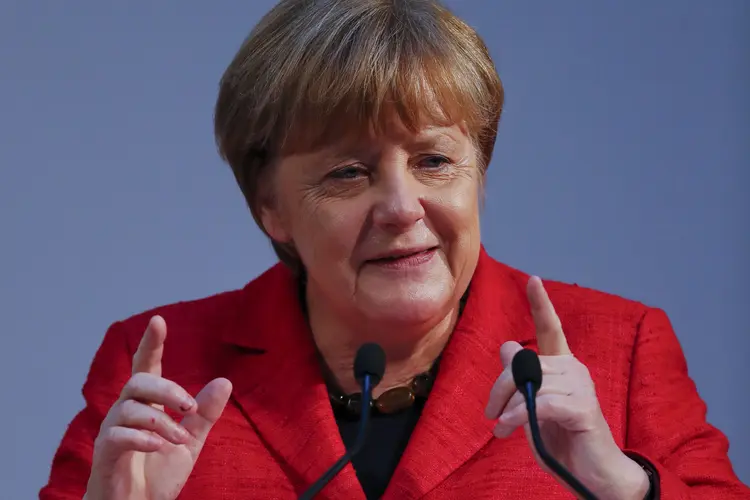 Angela Merkel: chanceler disse que a Alemanha continua empenhada em suas próprias liberdades de imprensa, reunião e expressão (Fabrizio Bensch/Reuters)